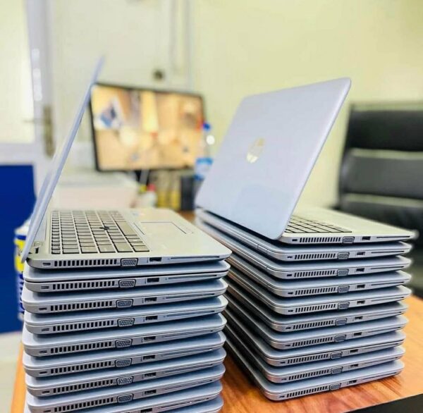 Five HP 15.6″ Touchscreen Laptops, Core i7, 16GB, 512GB SSD