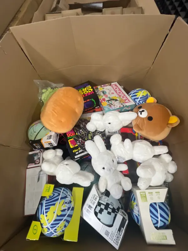 208 lb New Games & Toys Lot – Plushies, Puzzles, Party Supplies