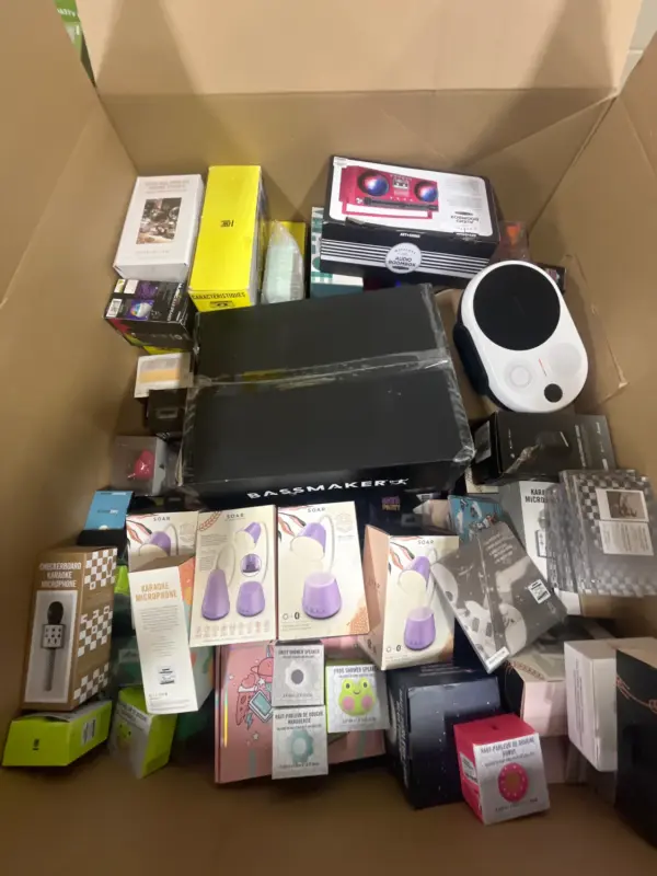 CD and Cassette Player Audio Pallet, 302 lb Lot