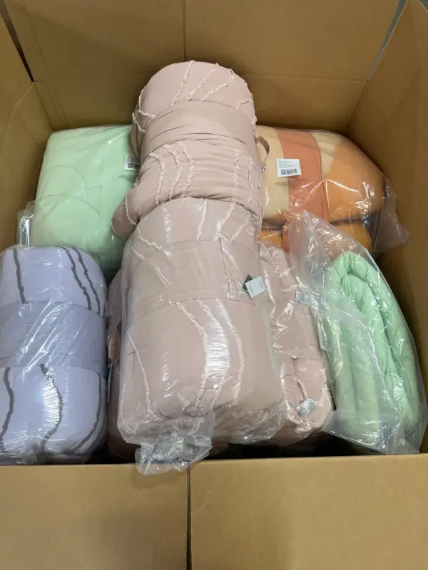 Name-Brand Comforter Sets Lot, New, Assorted Colors & Styles