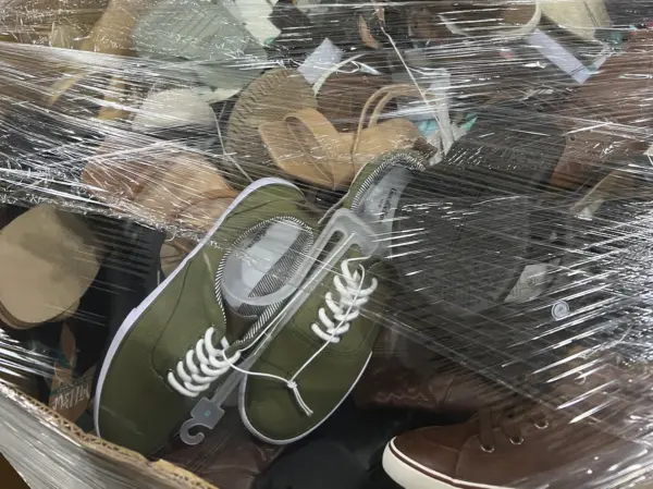 TGT Shoes Gaylord Pallet, 300 New Retail-Ready Pairs