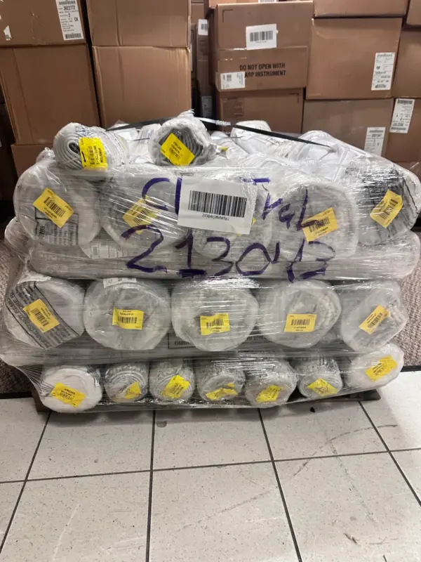 58 New Bed Bath & Beyond Rugs in 3 Varieties – Overstock Pallet