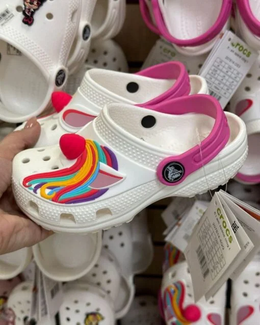 buy Crocs shoes liquidation pallets
