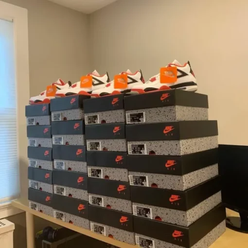 bulk footwear sneaker pallets deals