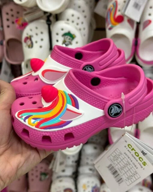 buy Crocs shoes liquidation pallets