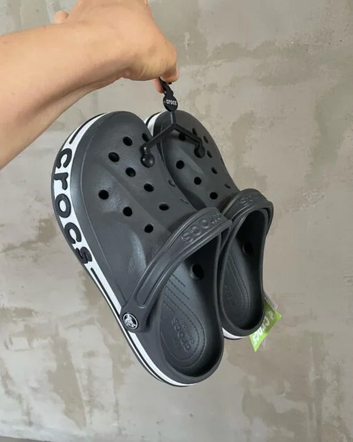 buy Crocs shoes liquidation pallets