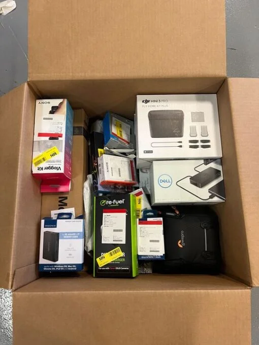Vlogging & Drone Accessories Lot, 17 Items Incl. DJI Mini 3 Pro, MSRP €1,543.81