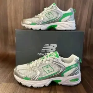 New Balance Sneaker Pallet – 200 Brand New Pairs, 10 Models