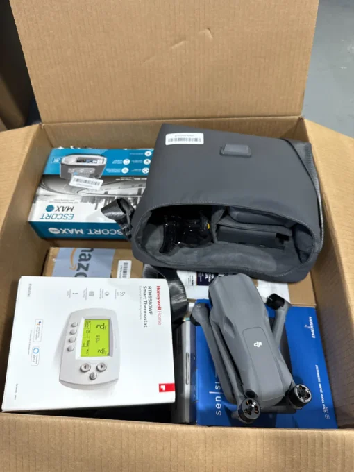 AMZ Electronics – 13 Items – €3,887.23 MSRP – BOX – RETURNS