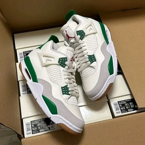 Never-Worn Mixed Sneaker Pallet – 300 New Pairs From Top Labels